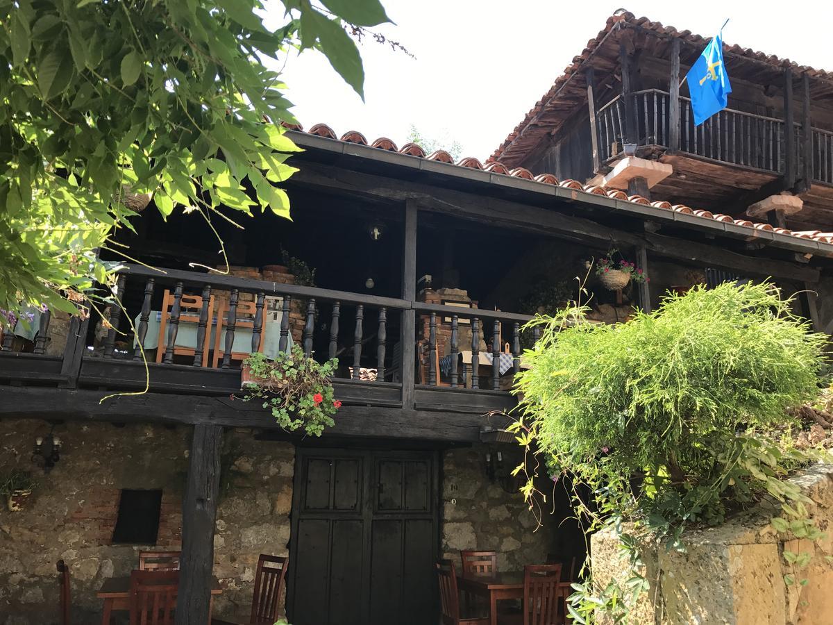 Posada El Pareon Sirviella Exterior photo