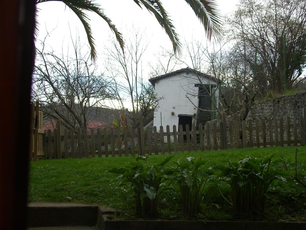 Posada El Pareon Sirviella Exterior photo