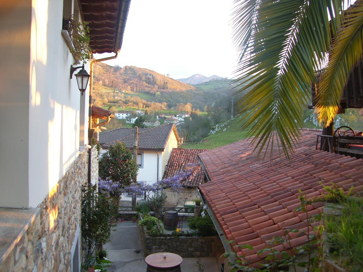 Posada El Pareon Sirviella Exterior photo