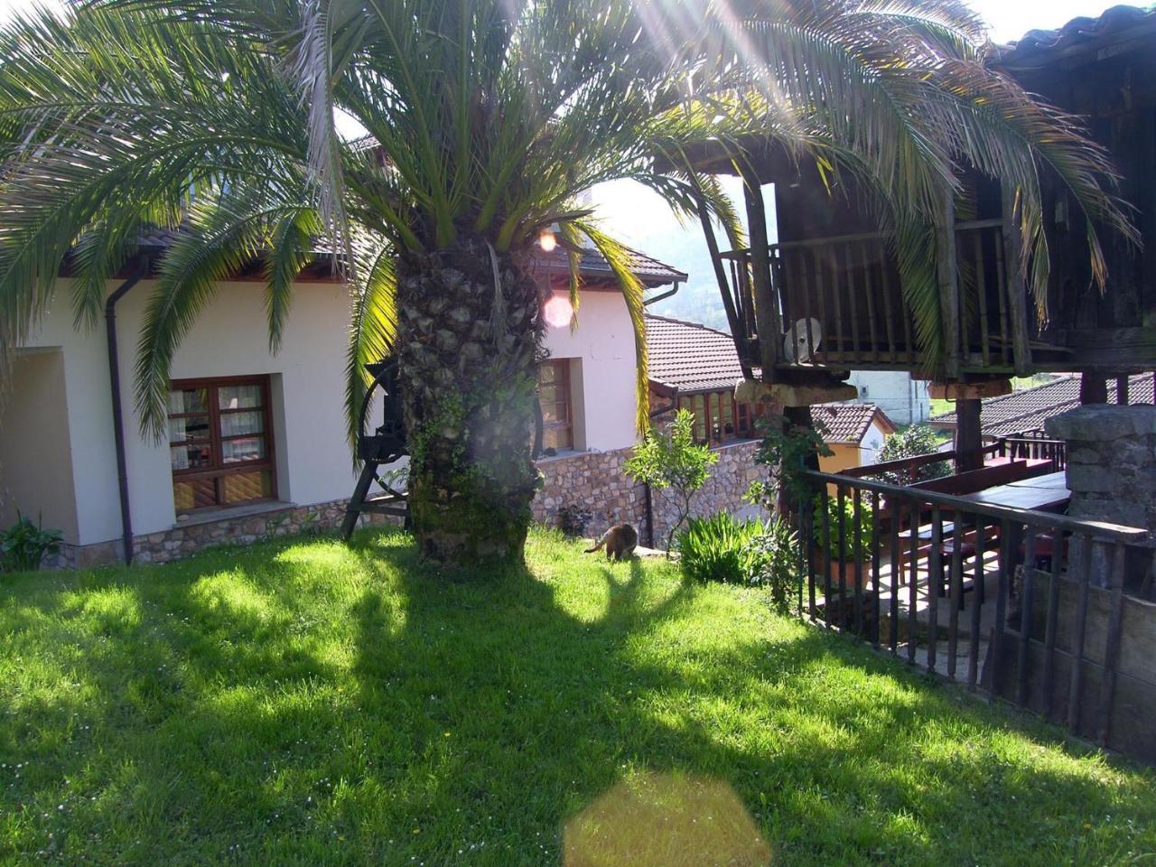 Posada El Pareon Sirviella Exterior photo