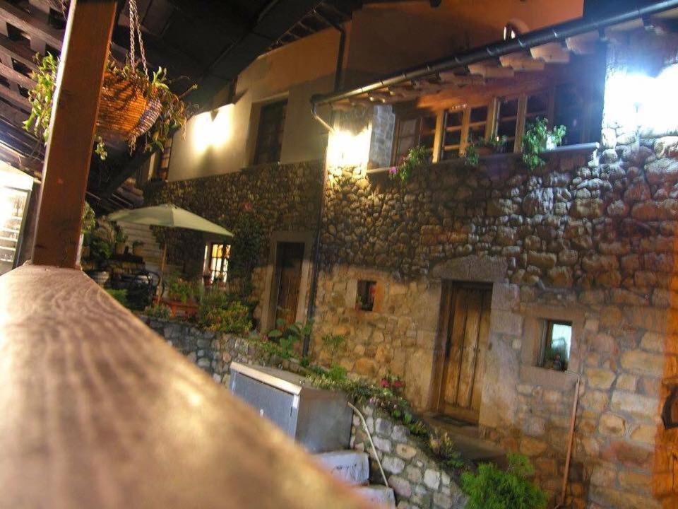 Posada El Pareon Sirviella Exterior photo